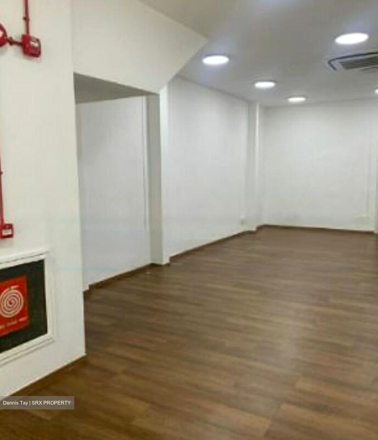 Geylang Road (D14), Retail #582254931